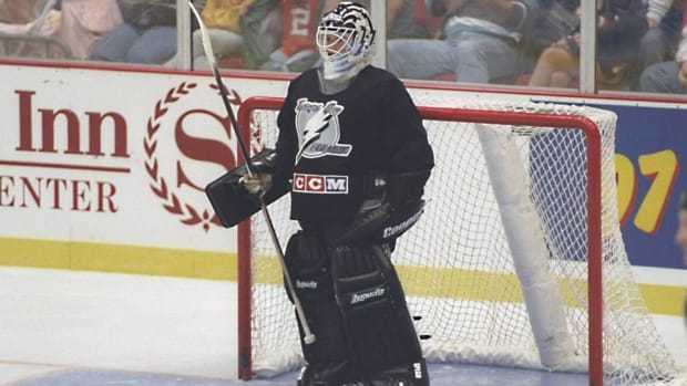 Manon-Rheaume-Scott-Halleran-top_0.jpg